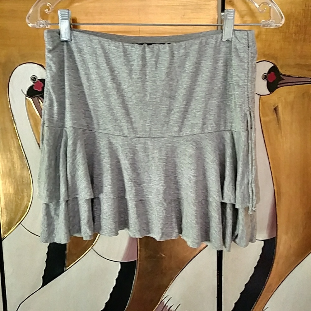 $5 bundle w 2 more .Guess mini skirt